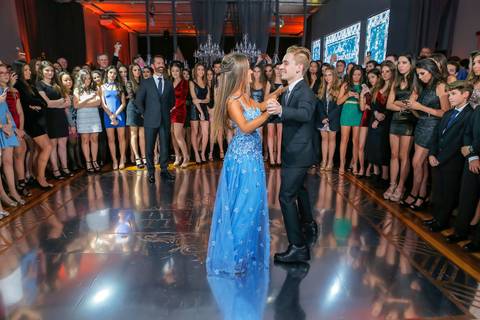 Porto Alegre – Fotos – Fotos de 15 anos – festa de 15 anos – festa linda de 15 anos – fotógrafo Fábio Martins– casa vetro – Debutantes em Porto Alegre – rafaela scazilli eventos – festa neon – melhor festa de 15 anos '