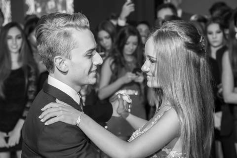 Porto Alegre – Fotos – Fotos de 15 anos – festa de 15 anos – festa linda de 15 anos – fotógrafo Fábio Martins– casa vetro – Debutantes em Porto Alegre – rafaela scazilli eventos – festa neon – melhor festa de 15 anos '