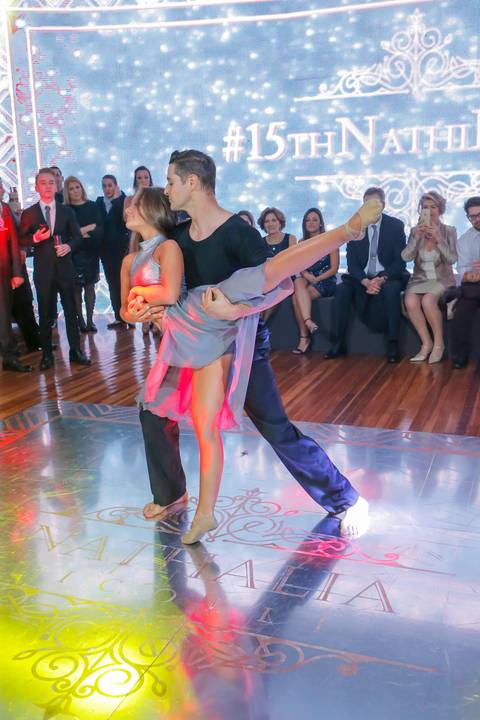 Porto Alegre – Fotos – Fotos de 15 anos – festa de 15 anos – festa linda de 15 anos – fotógrafo Fábio Martins– casa vetro – Debutantes em Porto Alegre – rafaela scazilli eventos – festa neon – melhor festa de 15 anos '