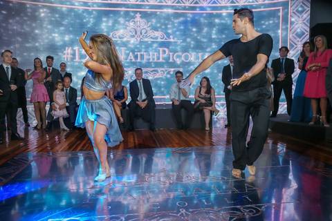 Porto Alegre – Fotos – Fotos de 15 anos – festa de 15 anos – festa linda de 15 anos – fotógrafo Fábio Martins– casa vetro – Debutantes em Porto Alegre – rafaela scazilli eventos – festa neon – melhor festa de 15 anos '