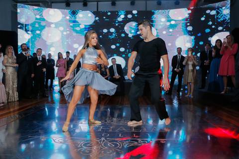 Porto Alegre – Fotos – Fotos de 15 anos – festa de 15 anos – festa linda de 15 anos – fotógrafo Fábio Martins– casa vetro – Debutantes em Porto Alegre – rafaela scazilli eventos – festa neon – melhor festa de 15 anos '