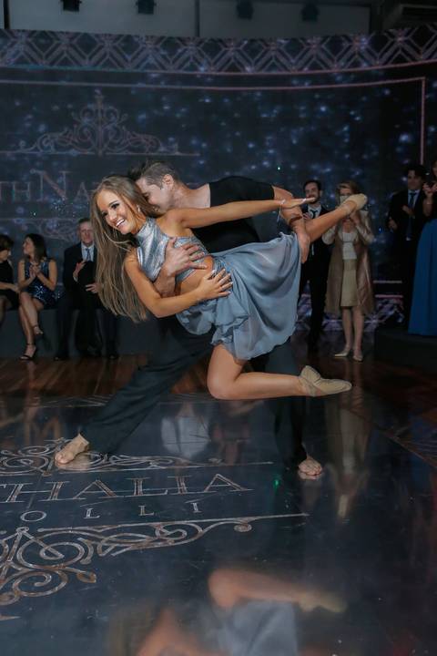 Porto Alegre – Fotos – Fotos de 15 anos – festa de 15 anos – festa linda de 15 anos – fotógrafo Fábio Martins– casa vetro – Debutantes em Porto Alegre – rafaela scazilli eventos – festa neon – melhor festa de 15 anos '