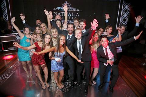 Porto Alegre – Fotos – Fotos de 15 anos – festa de 15 anos – festa linda de 15 anos – fotógrafo Fábio Martins– casa vetro – Debutantes em Porto Alegre – rafaela scazilli eventos – festa neon – melhor festa de 15 anos '