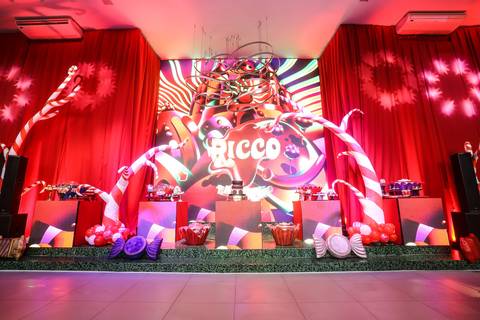 festa de aniversario-infantil feita por fabio martins-fotografo de porto alegre-fotografo infantil -  melhores fotos de aniversário - lalux - canoas - Willian Wonka - Fabrica de Chocolate - wonka golden ticket '