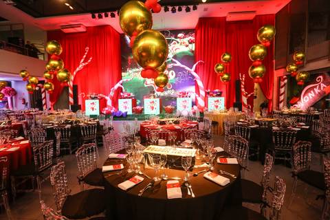 festa de aniversario-infantil feita por fabio martins-fotografo de porto alegre-fotografo infantil -  melhores fotos de aniversário - lalux - canoas - Willian Wonka - Fabrica de Chocolate - wonka golden ticket '