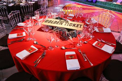 festa de aniversario-infantil feita por fabio martins-fotografo de porto alegre-fotografo infantil -  melhores fotos de aniversário - lalux - canoas - Willian Wonka - Fabrica de Chocolate - wonka golden ticket '