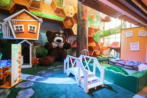 festa de aniversario-infantil feita por fabio martins-fotografo de porto alegre-fotografo infantil -  melhores fotos de aniversário - lalux - canoas - Willian Wonka - Fabrica de Chocolate - wonka golden ticket '