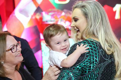 festa-de-aniversario-infantil-feita-por-fabio-martins-fotografo-de-porto-alegre-linda-fotografo infantil -  melhores fotos de aniversário - lalux - canoas '