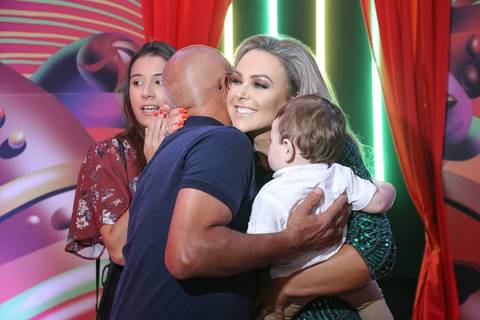 festa de aniversario-infantil feita por fabio martins-fotografo de porto alegre-fotografo infantil -  melhores fotos de aniversário - lalux - canoas - Willian Wonka - Fabrica de Chocolate - wonka golden ticket '