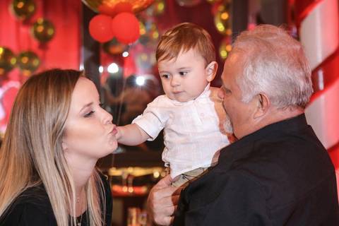 festa de aniversario-infantil feita por fabio martins-fotografo de porto alegre-fotografo infantil -  melhores fotos de aniversário - lalux - canoas - Willian Wonka - Fabrica de Chocolate - wonka golden ticket '