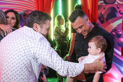 festa de aniversario-infantil feita por fabio martins-fotografo de porto alegre-fotografo infantil -  melhores fotos de aniversário - lalux - canoas - Willian Wonka - Fabrica de Chocolate - wonka golden ticket '