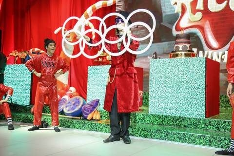 festa de aniversario-infantil feita por fabio martins-fotografo de porto alegre-fotografo infantil -  melhores fotos de aniversário - lalux - canoas - Willian Wonka - Fabrica de Chocolate - wonka golden ticket '