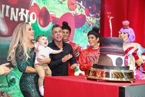 festa de aniversario-infantil feita por fabio martins-fotografo de porto alegre-fotografo infantil -  melhores fotos de aniversário - lalux - canoas - Willian Wonka - Fabrica de Chocolate - wonka golden ticket '