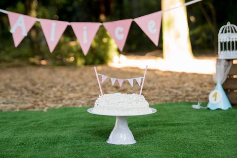 foto de decoração. ensaio smash the cake'