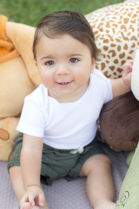 foto de bebê no cenário smash the cake'