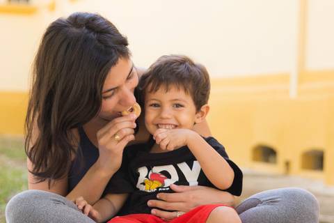 foto de criança com a mãe ensaio família'