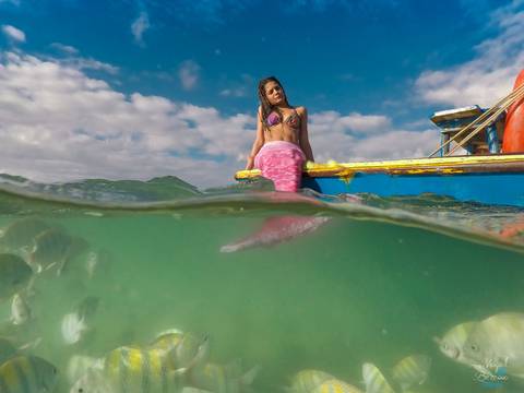 Ensaio sereia na água'