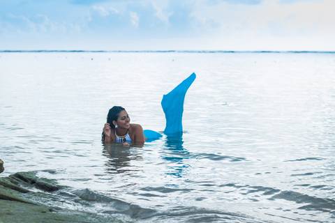 Ensaio sereia na praia'