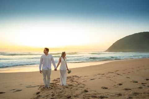 PRE WEDDING ENSAIO CASAL PRAIA DO ROSA GAROPABA NASCER DO SOL'