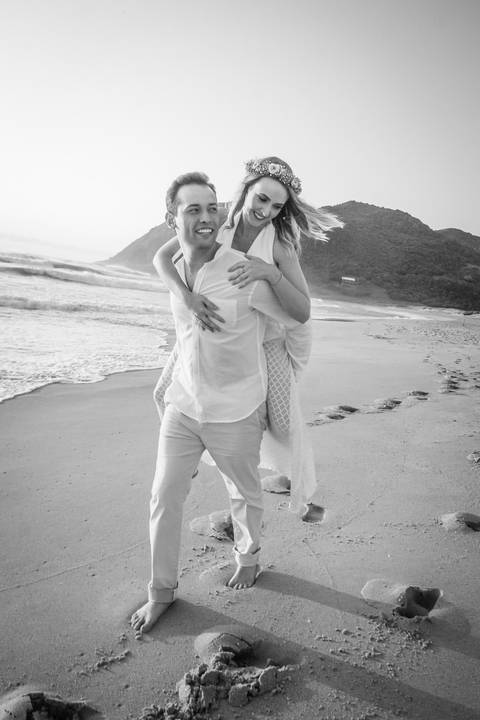 PRE WEDDING ENSAIO CASAL PRAIA DO ROSA GAROPABA NASCER DO SOL'