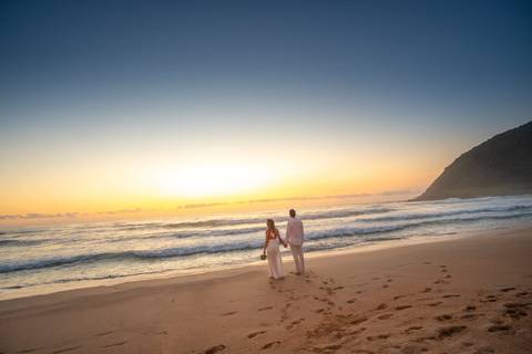 PRE WEDDING ENSAIO CASAL PRAIA DO ROSA GAROPABA NASCER DO SOL'