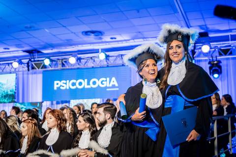 Christian Kotoman - Fotógrafo de Formatura - Fotografia de Formatura - Porto Alegre - PUCRS ULBRA UFRGS
direito medicina odonto psicologia'