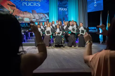 
Christian Kotoman - Fotógrafo de Formatura - Fotografia de Formatura - Porto Alegre - PUCRS ULBRA UFRGS
direito medicina odonto psicologia serviço social'