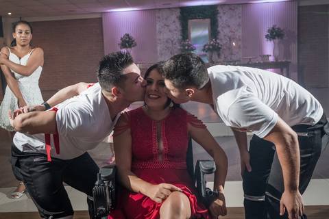 
Christian Kotoman - Fotógrafo de Formatura - Fotografia de Formatura - Porto Alegre - PUCRS ULBRA UFRGS
direito medicina odonto psicologia serviço social'