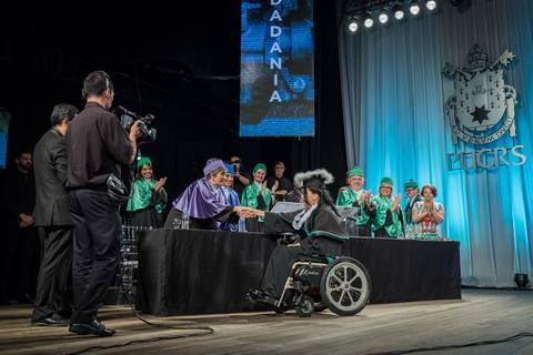 
Christian Kotoman - Fotógrafo de Formatura - Fotografia de Formatura - Porto Alegre - PUCRS ULBRA UFRGS
direito medicina odonto psicologia serviço social'