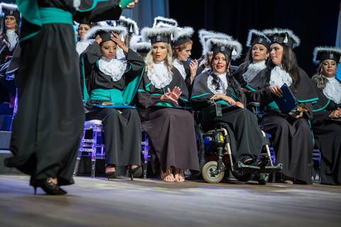 
Christian Kotoman - Fotógrafo de Formatura - Fotografia de Formatura - Porto Alegre - PUCRS ULBRA UFRGS
direito medicina odonto psicologia serviço social'