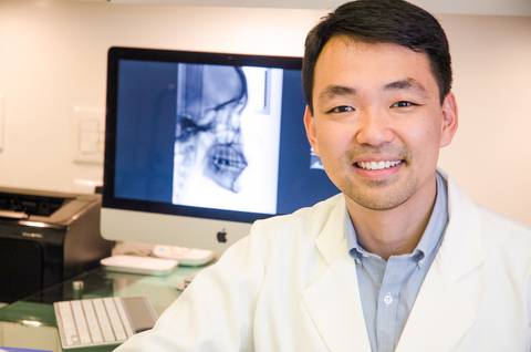 Marcos Hiroce, ortodontista (ensaio em locação)'