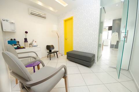 Consultório do Dr. Marcos Hiroce, ortodontista (ensaio em locação)'