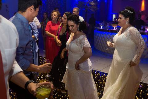 Balada do casamento da Melissa com a Flávia no Quinta dos Pinheiros- Serra da Cantareira - SP'