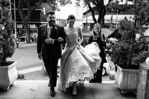 Entrada da noiva Manuela na cerimônia de casamento na paróquia Matriz Nossa Senhora de Santo André - SP, fotógrafo de casamento de Santo André, fotógrafo de casamento da paróquia Matriz Nossa Senhora de Santo André- SP'