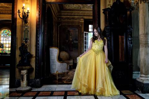 Fotografia de Debutante, Antonella 15 Anos, Ensaio no Buffet Manaus, Vestido Elegante, Fotógrafo Profissional, São Paulo'