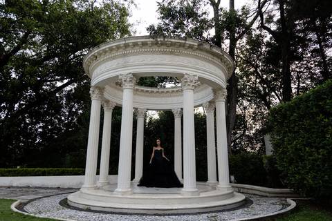 Ensaio Debutante Lara, Debutante São Paulo, Fotografia Palácio dos Cedros, Ensaio Palácio dos Cedros, Lara 15 anos, Fotógrafo Debutante São Paulo, Fotos Debutante, Palácio dos Cedros Ensaio, Book Debutante, Ensaio Fotográfico 15 anos, Ensaio Lara Palácio '