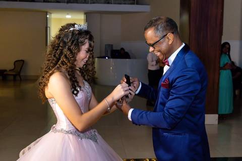 Fotógrafo de aniversários São Paulo, Evento especial, Festa especial, Dia mágico
Fotógrafo de eventos São Paulo, Aniversário de debutante, 15 anos, Celebração
Adolescentes, Festa adolescente, Decoração de festa de 15 anos, Dança de 15 anos,Festa de 15 ano'