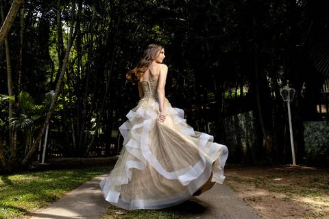 fotógrafo de debutantes em São Paulo, especialista em fotografia de debutantes, ensaio de debutante, Sítio Mon Chale Mairiporã, Israel Valentin, vestidos de debutantes, fotografia de debutante.'