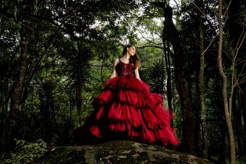 fotógrafo de debutantes em São Paulo, especialista em fotografia de debutantes, ensaio de debutante, Sítio Mon Chale Mairiporã, Israel Valentin, vestidos de debutantes, fotografia de debutante.'