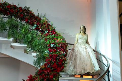 Entrada grandiosa, Mansão Araci, festa de 15 anos em SP
John Edgard, olhar atento, fotógrafo em SP, Mansão Araci
Decoração impecável, festa de 15 anos, Mansão Araci'