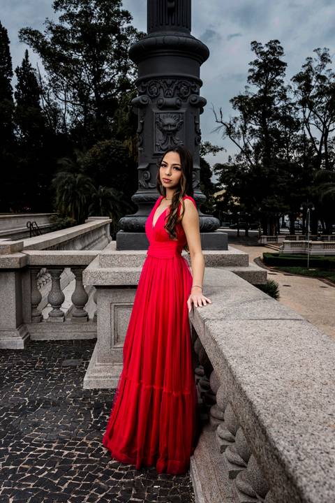 Ensaio fotográfico da debutante Maria no museu do Ipiranga - SP, para a sua festa de 15 anos, fotógrafo de debutante do Museu do Ipiranga - SP, fotos de debutante no Museu do Ipiranga'