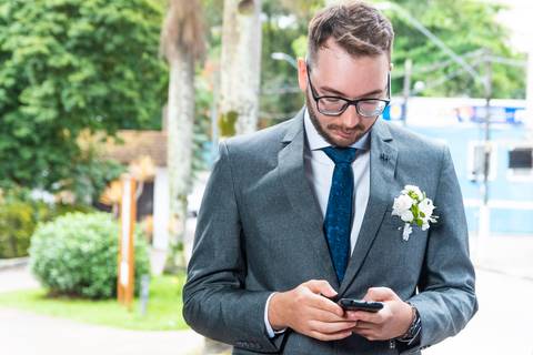 Noivo aguardando o inicio da cerimonia'