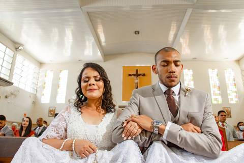 Entrega dos noivos na cerimonia de casamento'