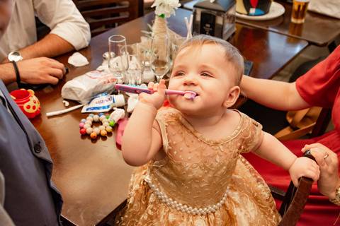 Fotografia dentro da recepção do casamento'