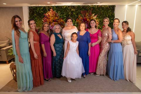 Fotografia das madrinhas no casamento feito no Hedwig'