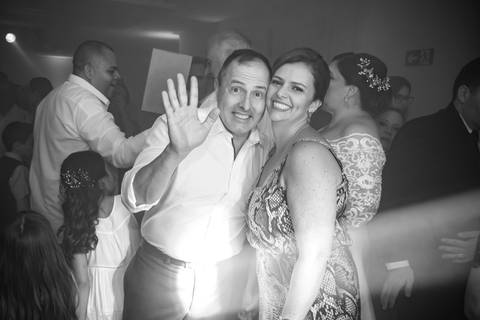Festa e fotografia de casamento no Buffet Hedwig em Santos'