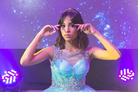 Ensaio inicial de 15 anos na pista do Buffet Hora da Festa em Santos '