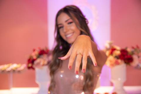 Anel de 15 anos em sua festa no Buffet Hora da Festa'