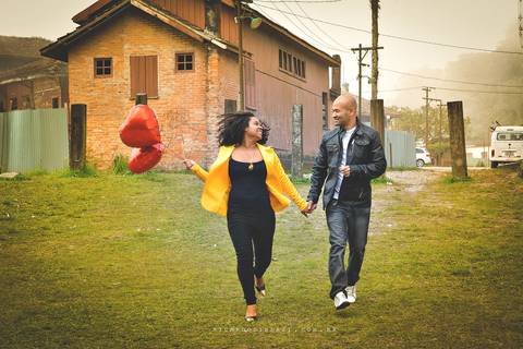 Ensaio-pre-casamento-paranapiacaba-balões-ge-e-tamires2'