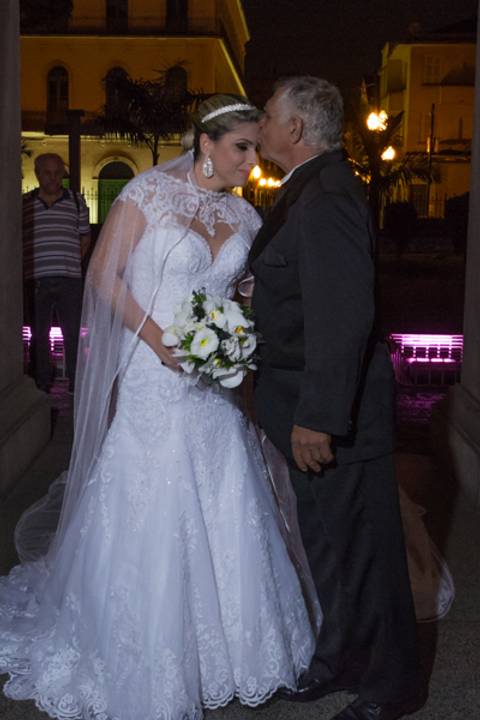 Beijo do Pai na Noiva na Igreja do Valongo Santos'